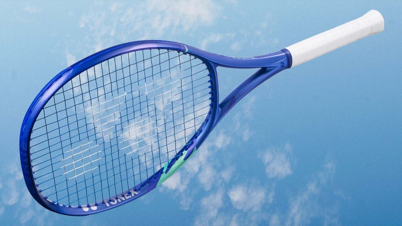 Yeni Yonex EZONE Lapis Mavi İnceleme: Teknik Özellikleri ve Modelleri