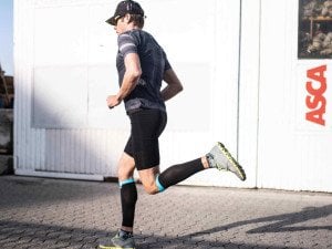 Running Under Control Short V.2 |Compressport T4