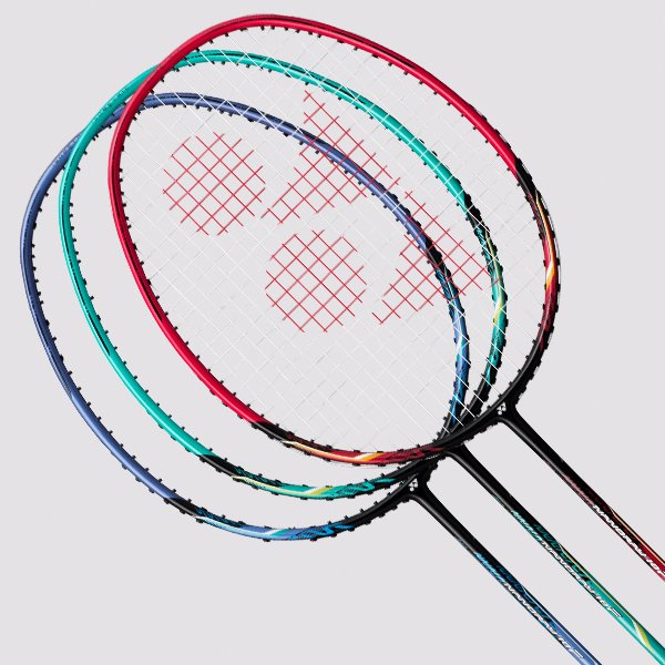 Nanoray -10 F8 (83G / 4UG4) Badminton Raketi | Yonex