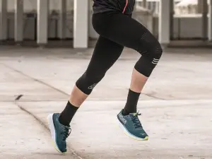 Running Under Control Short 3/4, Siyah | Compressport